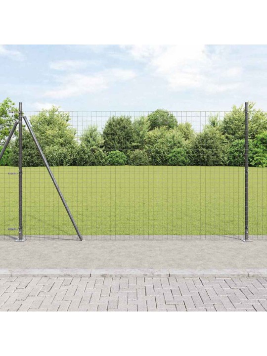 Aed koos postidega hall 1.4 x 10 m teras