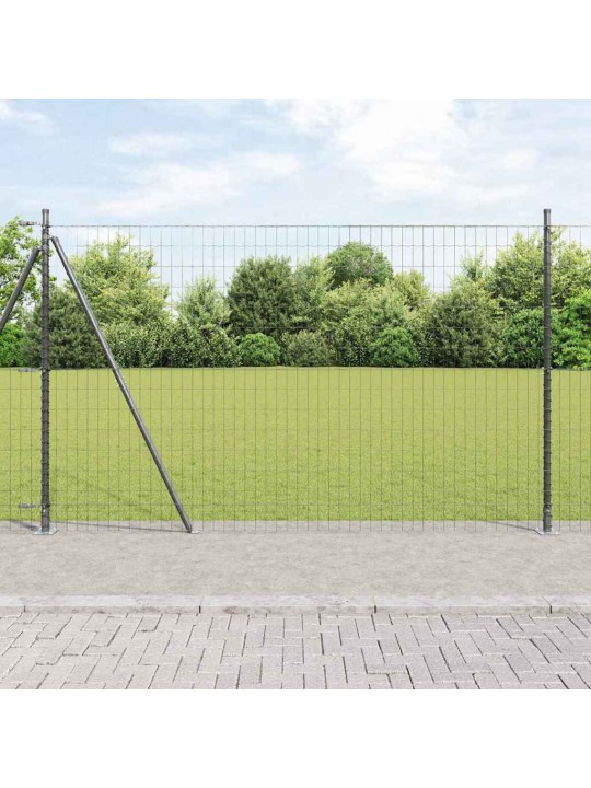 Aed koos postidega hall 1.5 x 10 m teras