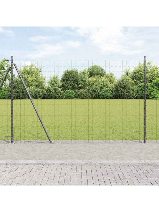Aed koos postidega hall 1.4 x 10 m teras