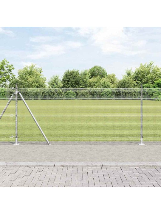 Aed koos postidega hõbedane 0.8 x 10 m teras