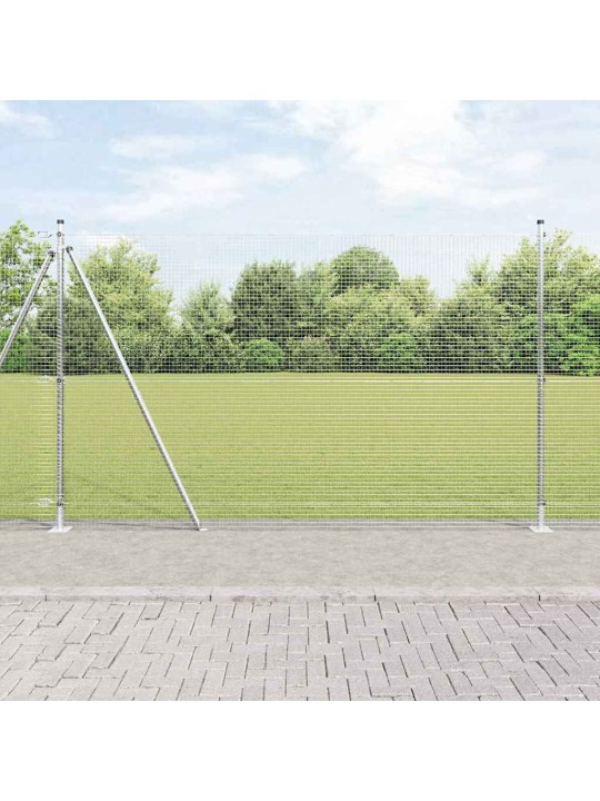 Aed koos postidega hõbedane 1.5 x 10 m teras