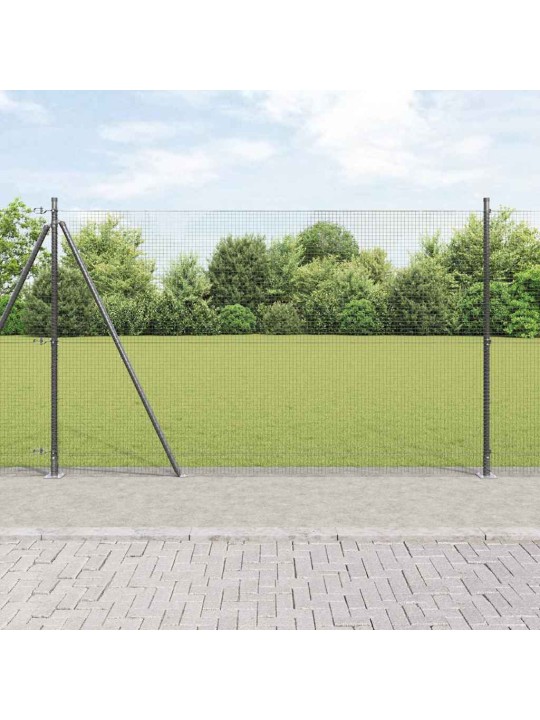 Aed koos postidega hall 1.4 x 10 m teras